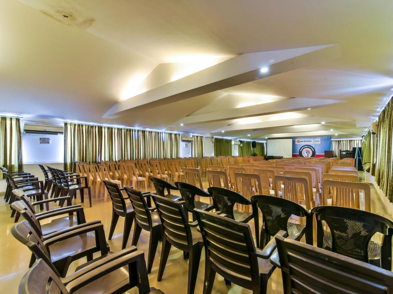 Ginger Tree Resort At The Beach Candolim Exterior photo